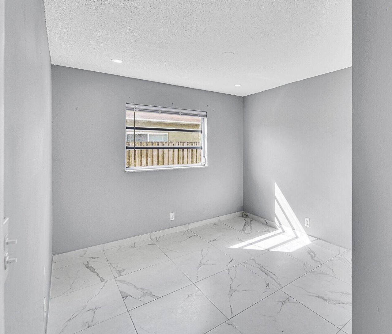 4681-4685 SW 43rd Terrace , Fort Lauderdale, FL 33314 Photo