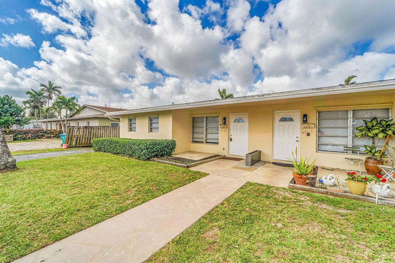 4681-4685 SW 43rd Terrace , Fort Lauderdale, FL 33314 Photo