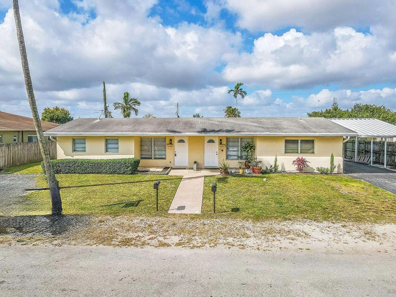 4681-4685 SW 43rd Terrace , Fort Lauderdale, FL 33314 Photo