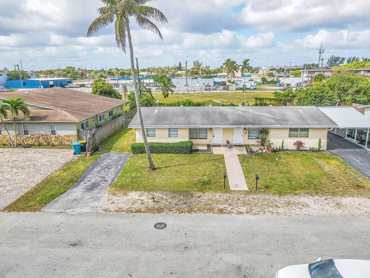 4681-4685 SW 43rd Terrace , Fort Lauderdale, FL 33314 Photo