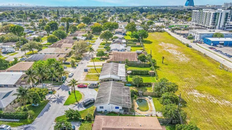 4681-4685 SW 43rd Terrace , Fort Lauderdale, FL 33314 Photo