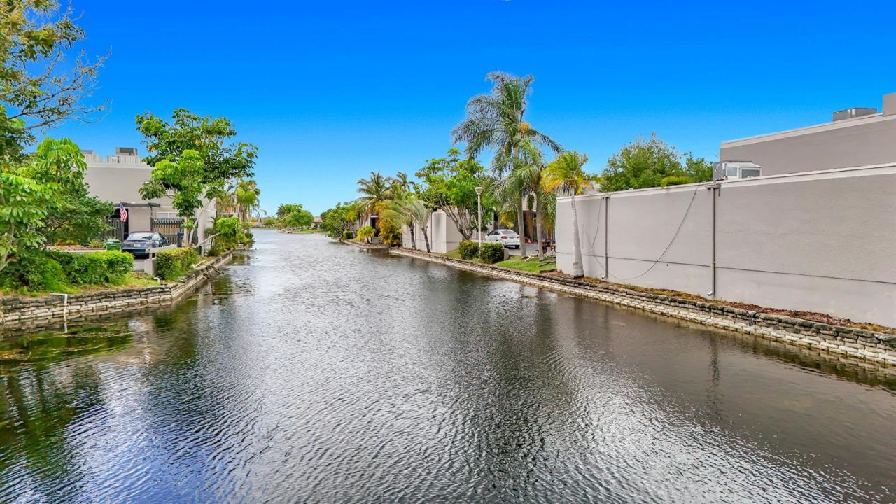 11313 NW 15th Street , Pembroke Pines, FL 33026 Photo