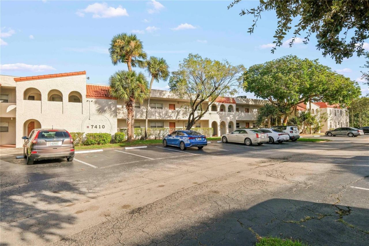 7410 Woodmont Terrace , Unit 109, Tamarac, FL 33321 Photo