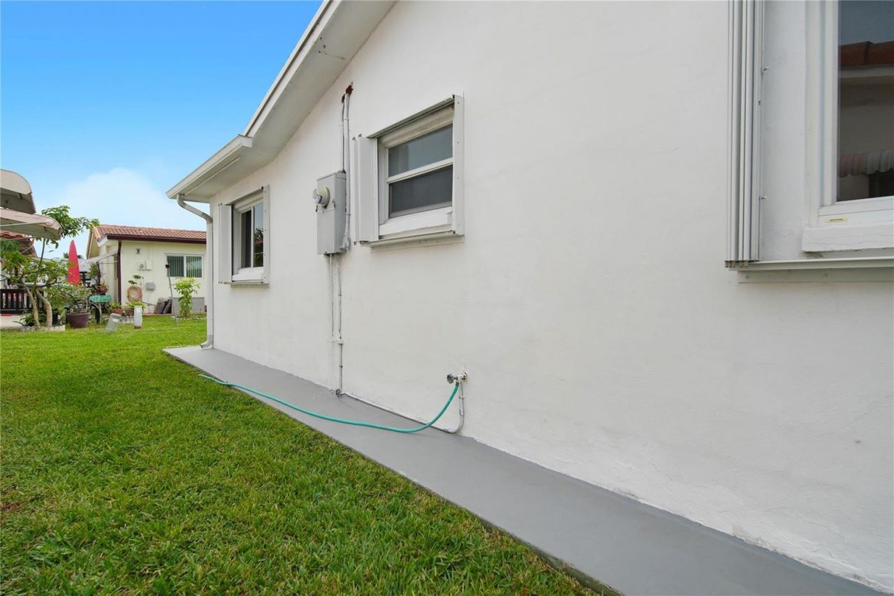 4510 NW 49th Drive , Tamarac, FL 33319 Photo