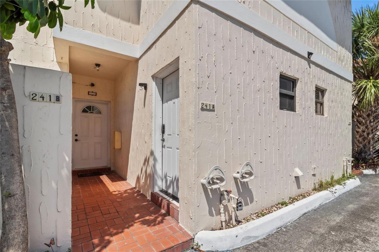 241 SE 11th Avenue , Unit 241a, Pompano Beach, FL 33060 Photo