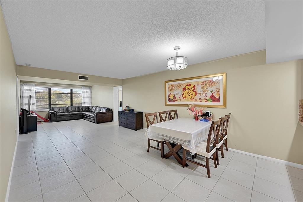 6109 Balboa Circle , Unit 305, Boca Raton, FL 33433 Photo