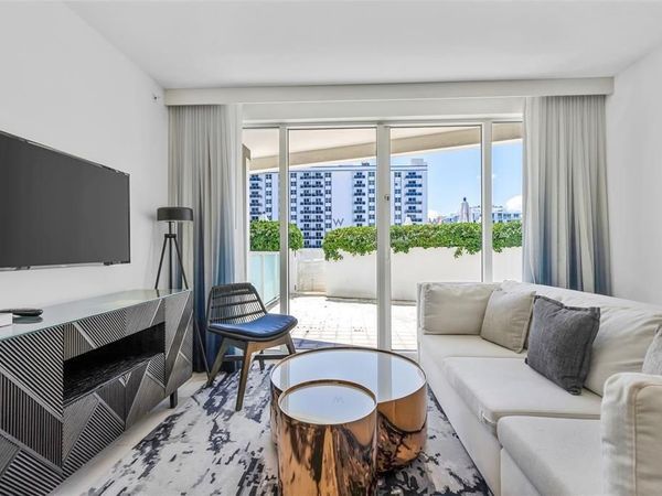 3101 Bayshore Drive , Unit 501, Fort Lauderdale, FL 33304