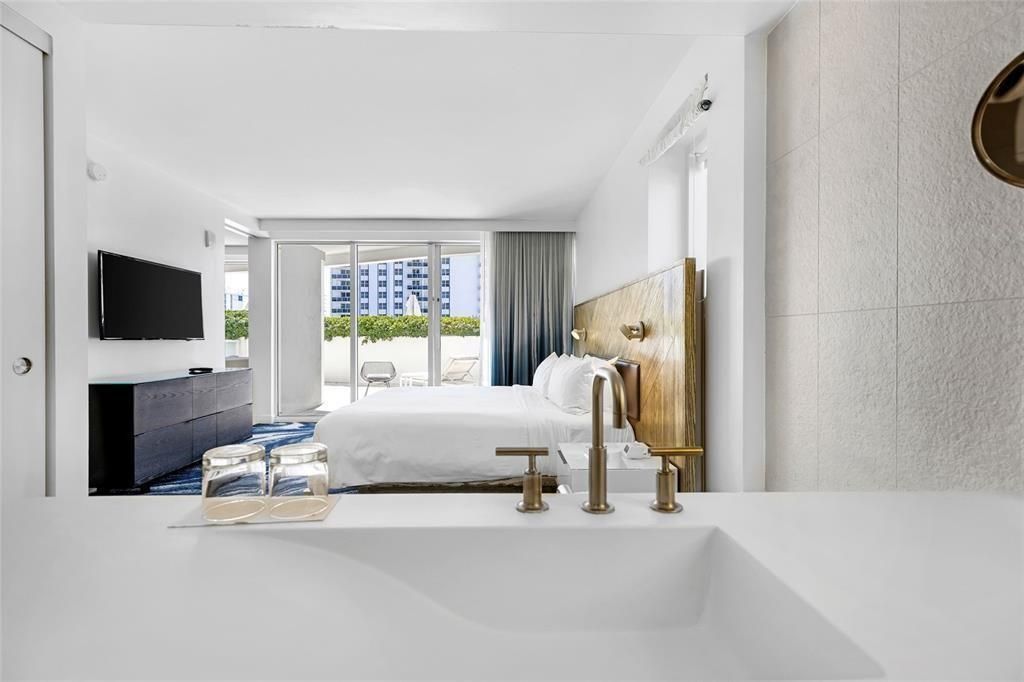 3101 Bayshore Drive , Unit 501, Fort Lauderdale, FL 33304 Photo