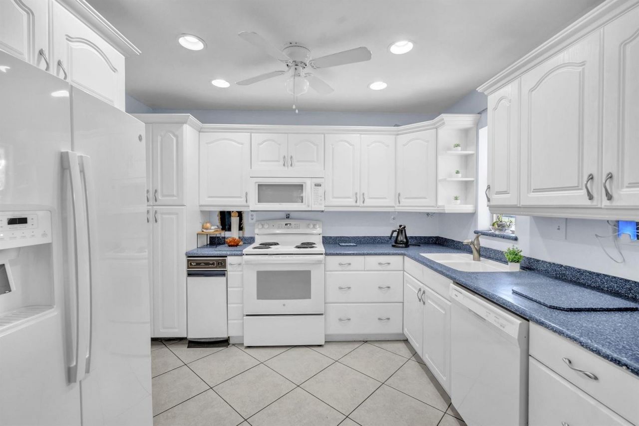 7460 SW 42nd Court , Davie, FL 33314 Photo