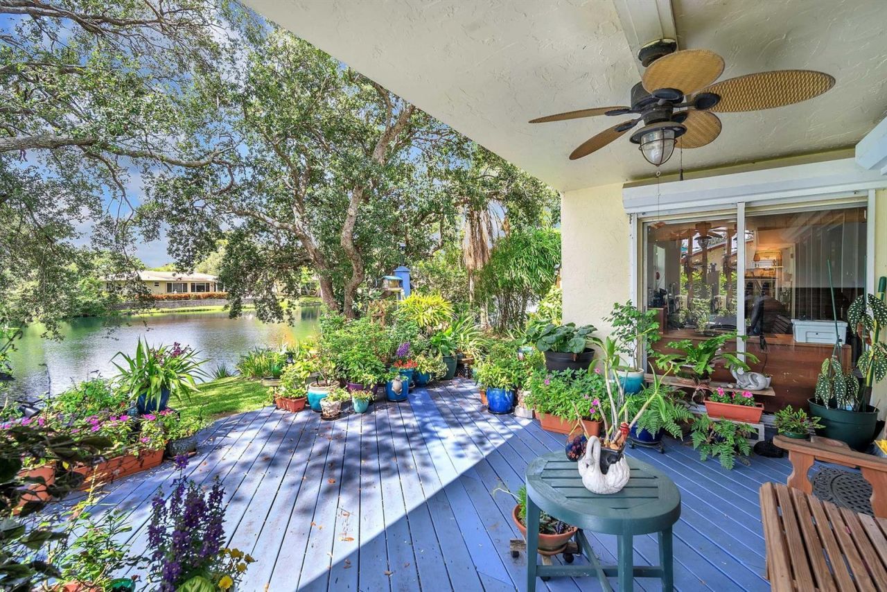 7460 SW 42nd Court , Davie, FL 33314 Photo