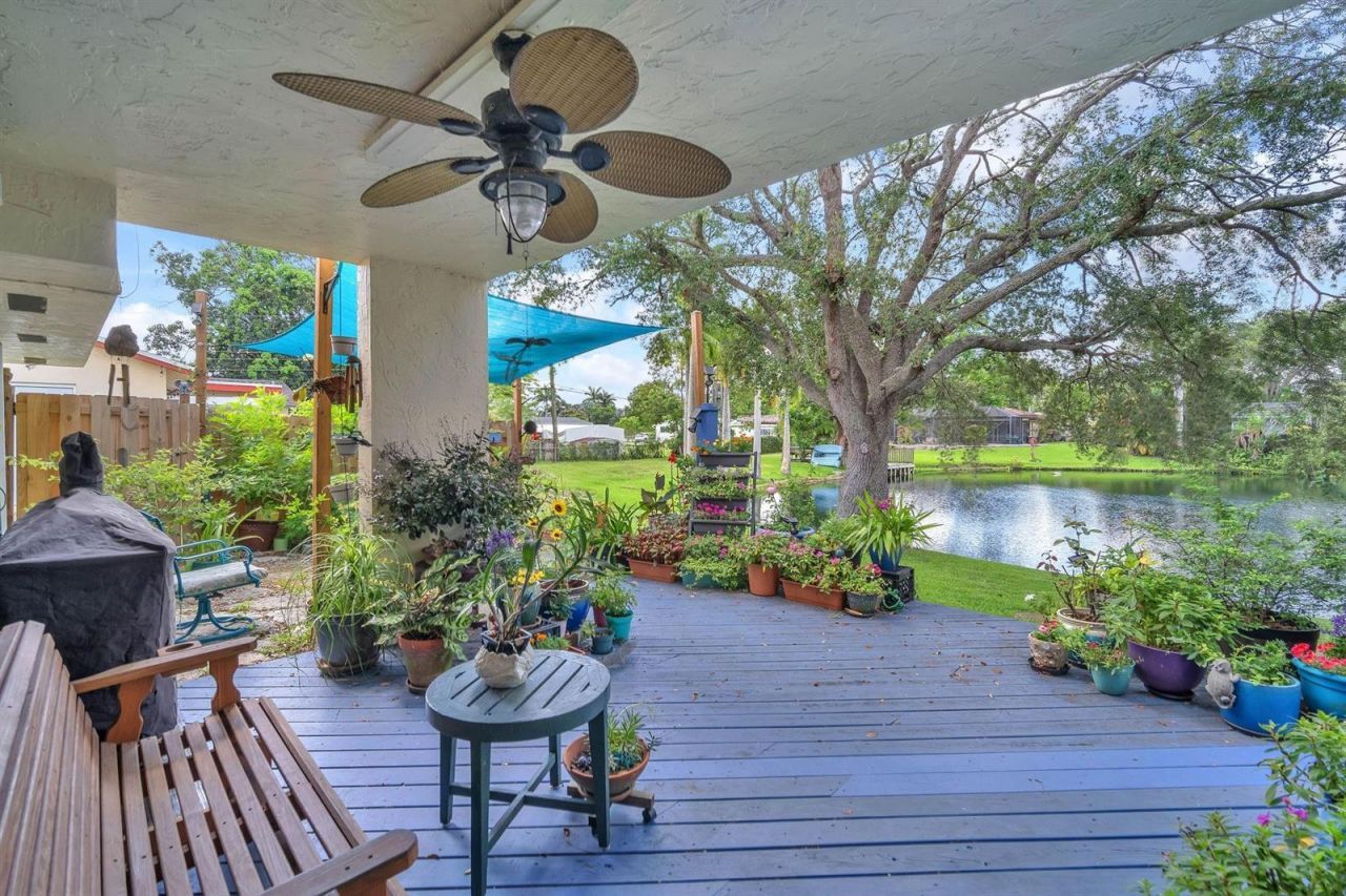 7460 SW 42nd Court , Davie, FL 33314 Photo