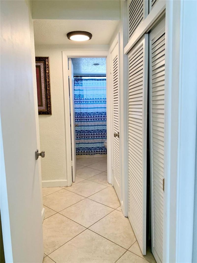 6550 Winfield Boulevard , Unit 105, Margate, FL 33063 Photo