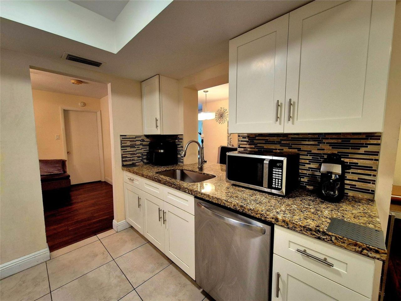 1390 NW 70th Lane , Margate, FL 33063 Photo