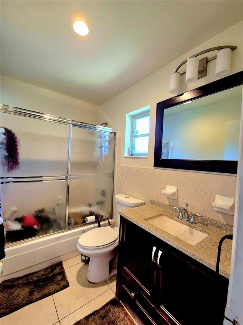 1390 NW 70th Lane , Margate, FL 33063 Photo