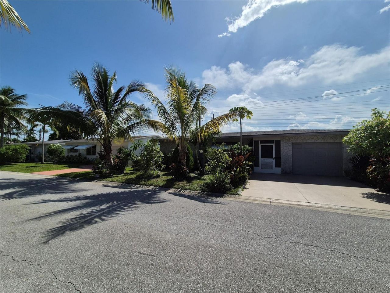 1390 NW 70th Lane , Margate, FL 33063 Photo