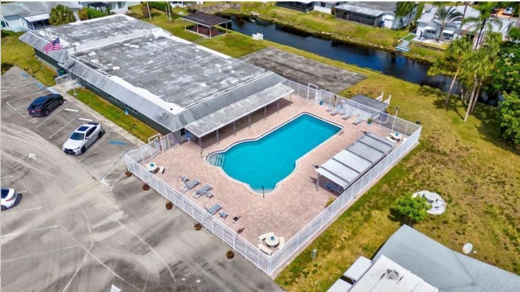 1390 NW 70th Lane , Margate, FL 33063 Photo