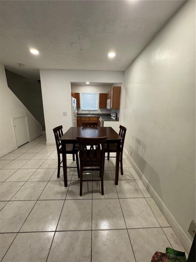 2452 Taylor Street , Unit 204, Hollywood, FL 33020 Photo