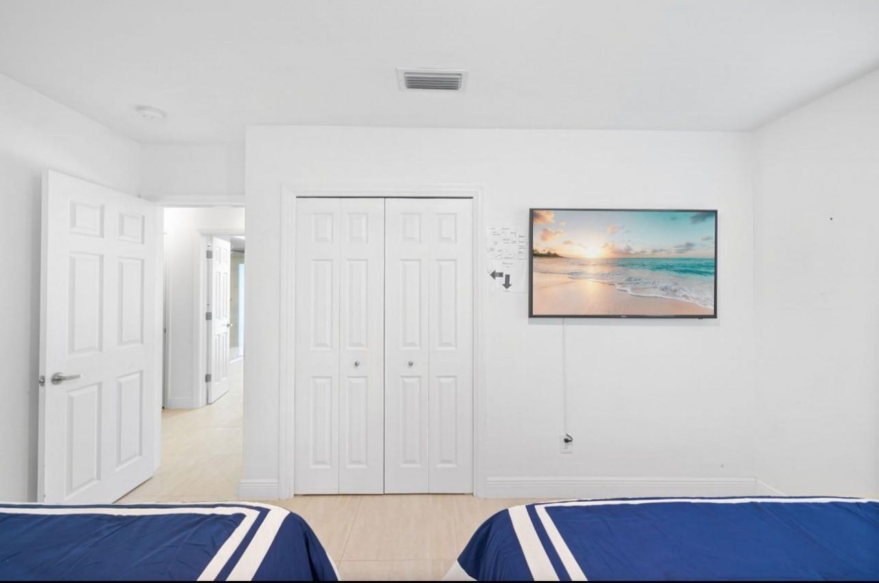 5921 SW 17th Court , Unit 59212, Plantation, FL 33317 Photo