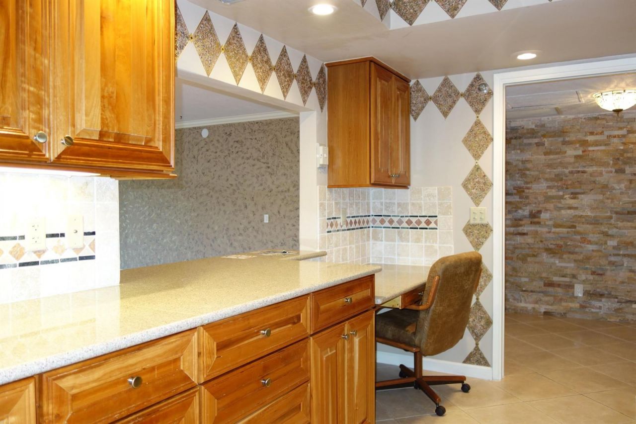 3507 Oaks Way , Unit 307, Pompano Beach, FL 33069 Photo