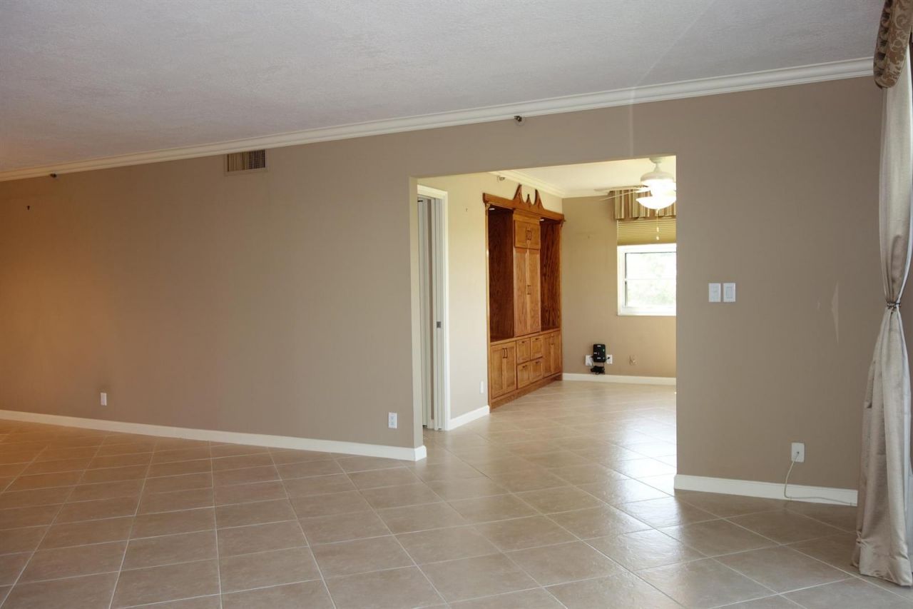 3507 Oaks Way , Unit 307, Pompano Beach, FL 33069 Photo