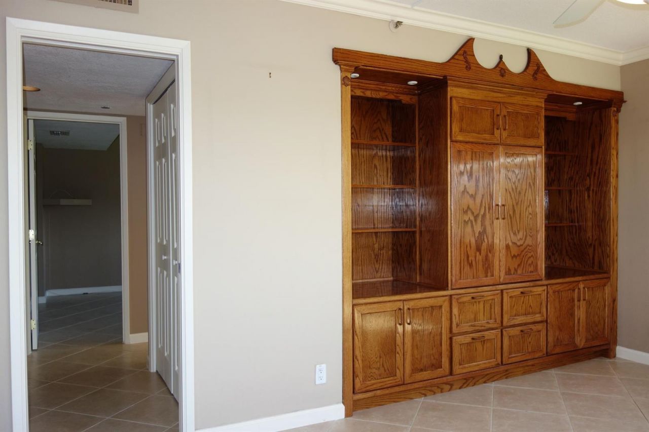 3507 Oaks Way , Unit 307, Pompano Beach, FL 33069 Photo