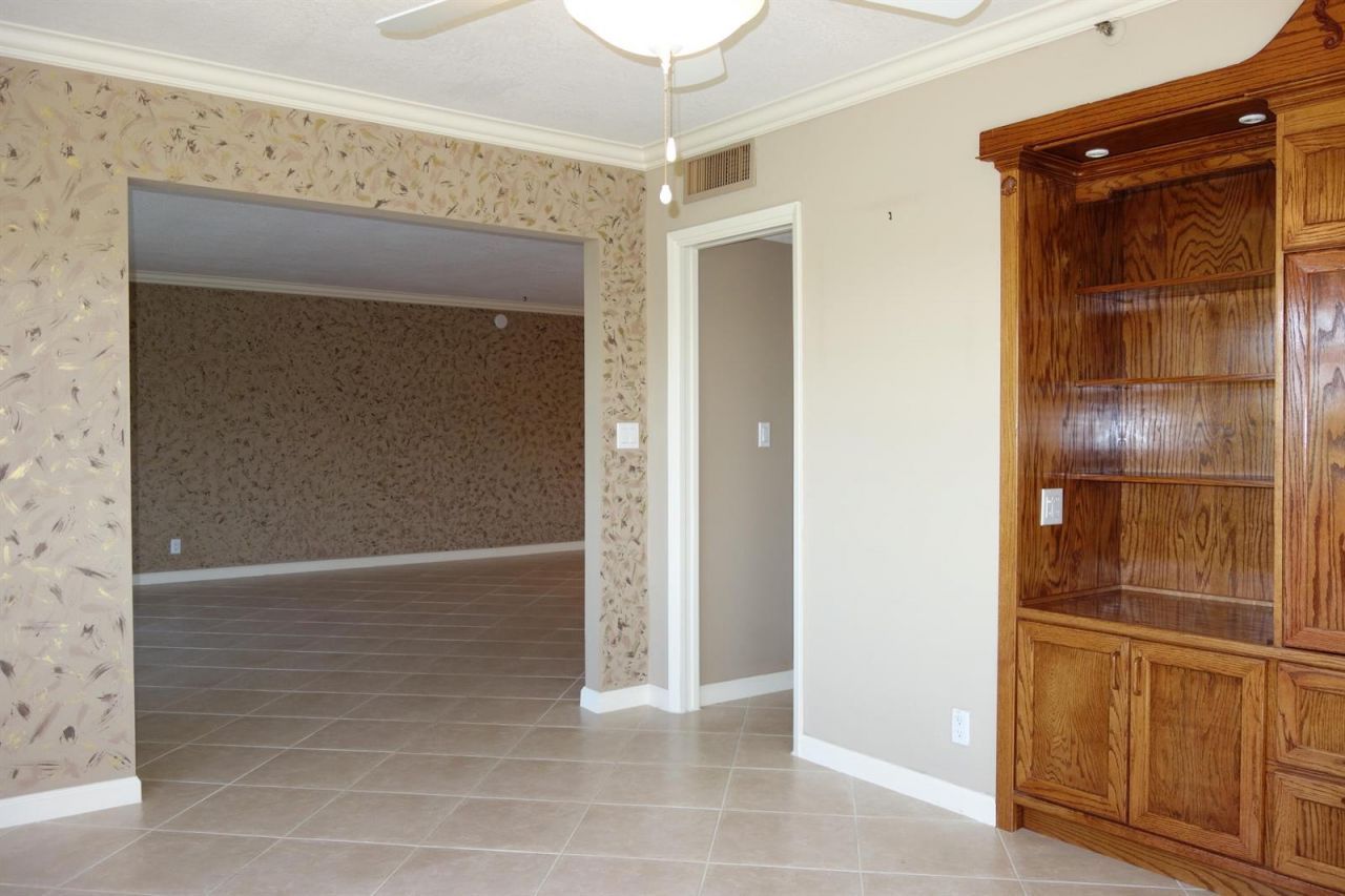 3507 Oaks Way , Unit 307, Pompano Beach, FL 33069 Photo