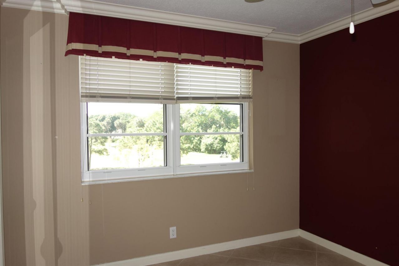 3507 Oaks Way , Unit 307, Pompano Beach, FL 33069 Photo