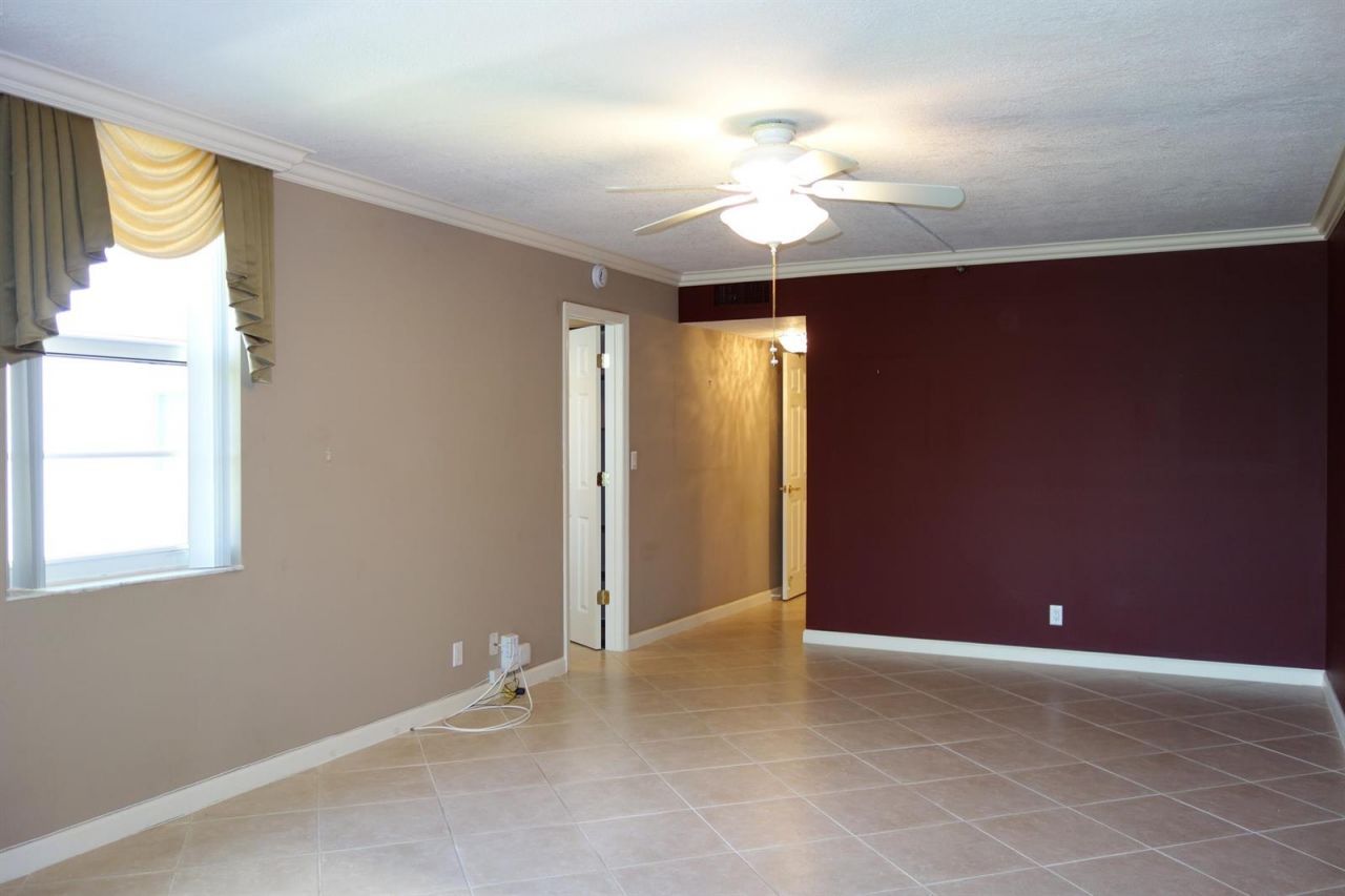 3507 Oaks Way , Unit 307, Pompano Beach, FL 33069 Photo