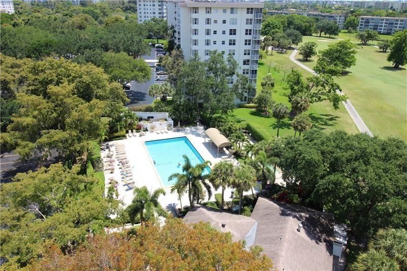 3507 Oaks Way , Unit 307, Pompano Beach, FL 33069 Photo
