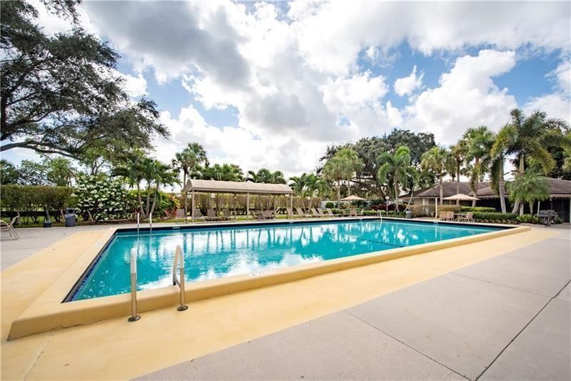 3507 Oaks Way , Unit 307, Pompano Beach, FL 33069 Photo