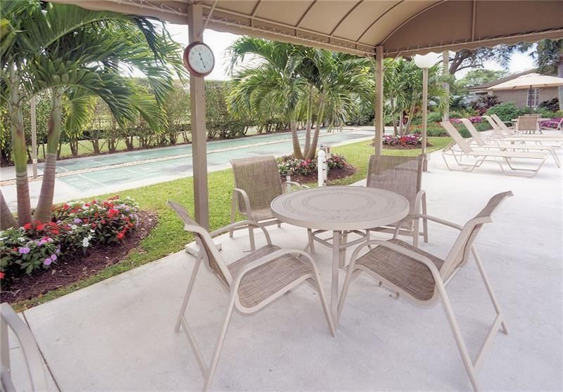 3507 Oaks Way , Unit 307, Pompano Beach, FL 33069 Photo