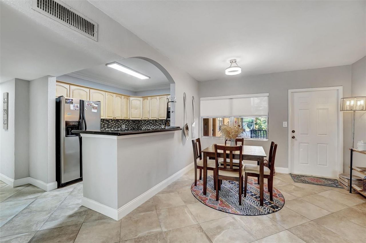 744 NE 14th Avenue , Unit 4, Fort Lauderdale, FL 33304 Photo