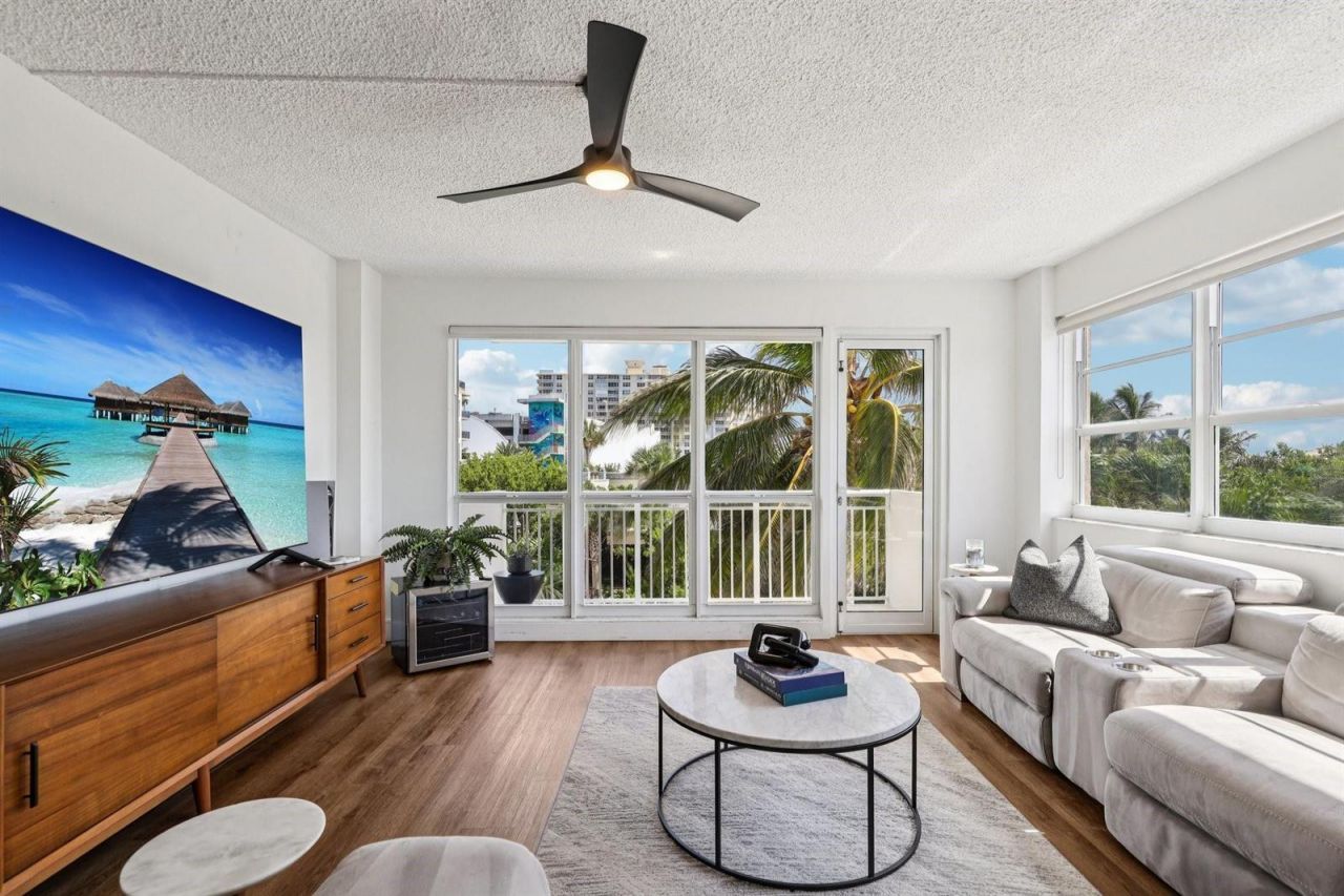 133 N Pompano Beach Boulevard , Unit 210, Pompano Beach, FL 33062 Photo