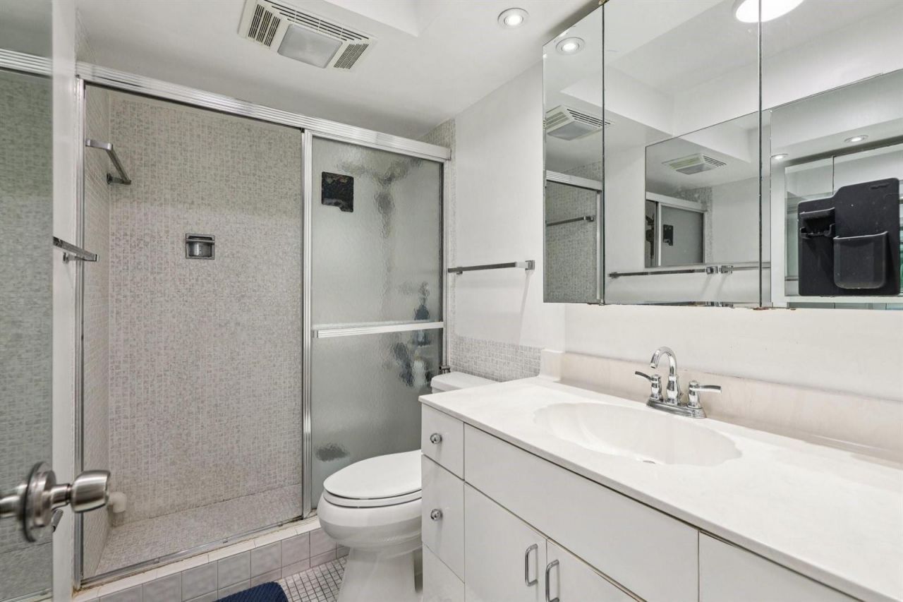133 N Pompano Beach Boulevard , Unit 210, Pompano Beach, FL 33062 Photo