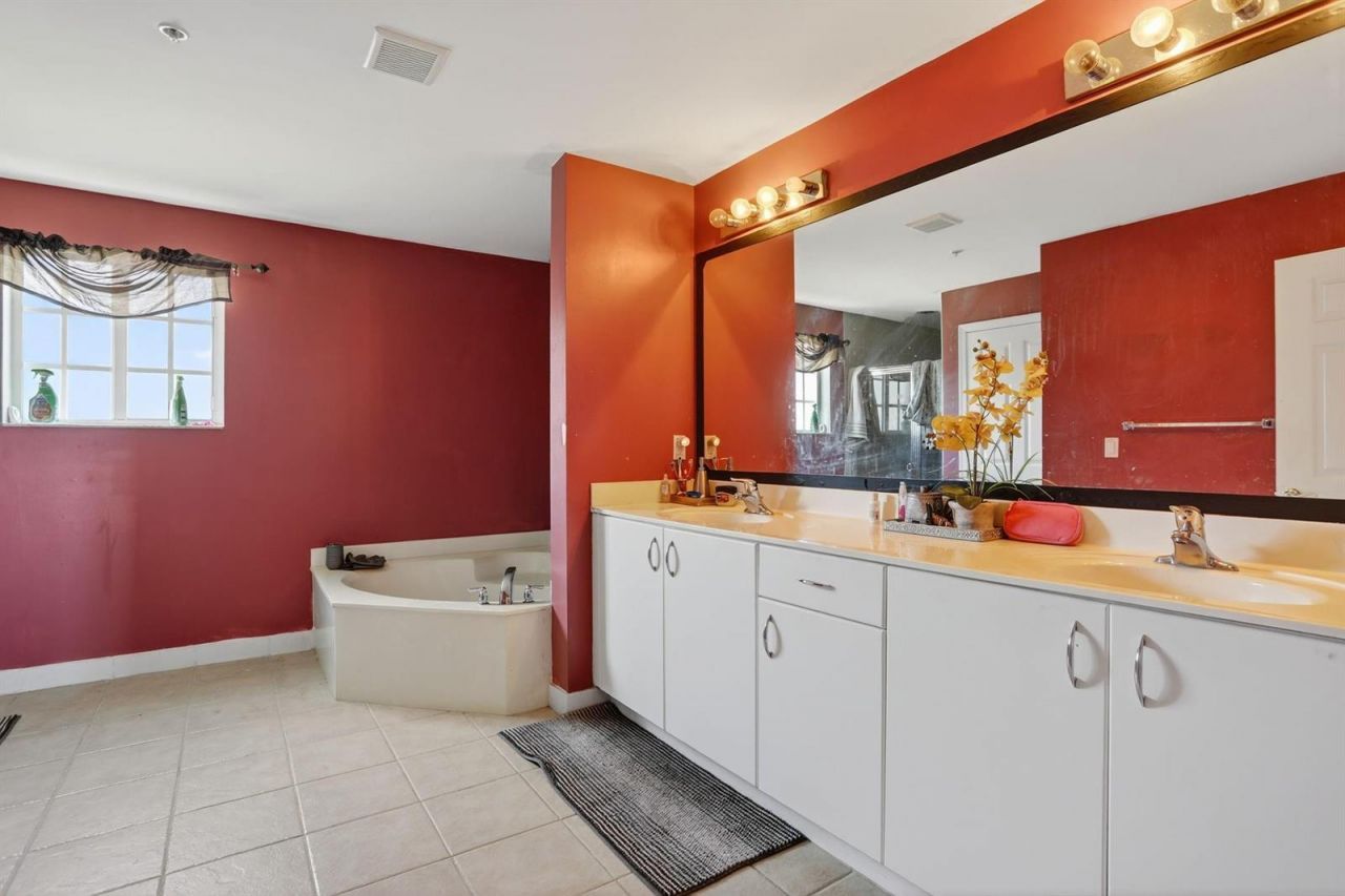 3426 NW 14th Court , Unit 3426, Fort Lauderdale, FL 33311 Photo