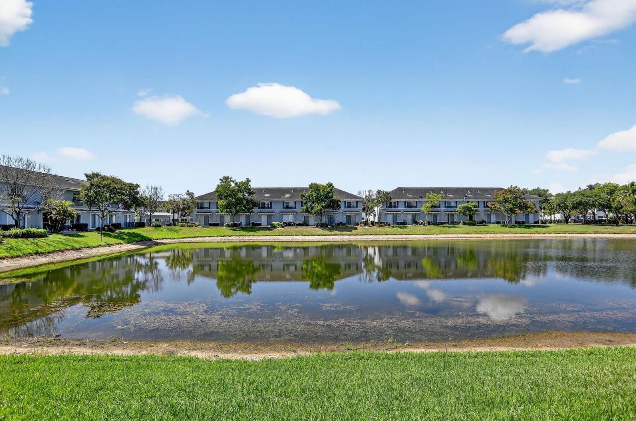 3426 NW 14th Court , Unit 3426, Fort Lauderdale, FL 33311 Photo