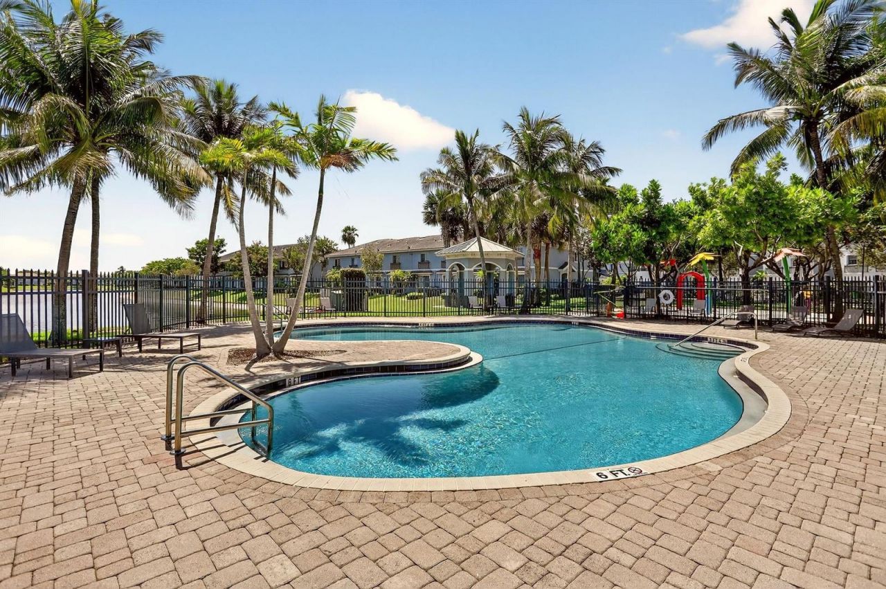 3426 NW 14th Court , Unit 3426, Fort Lauderdale, FL 33311 Photo