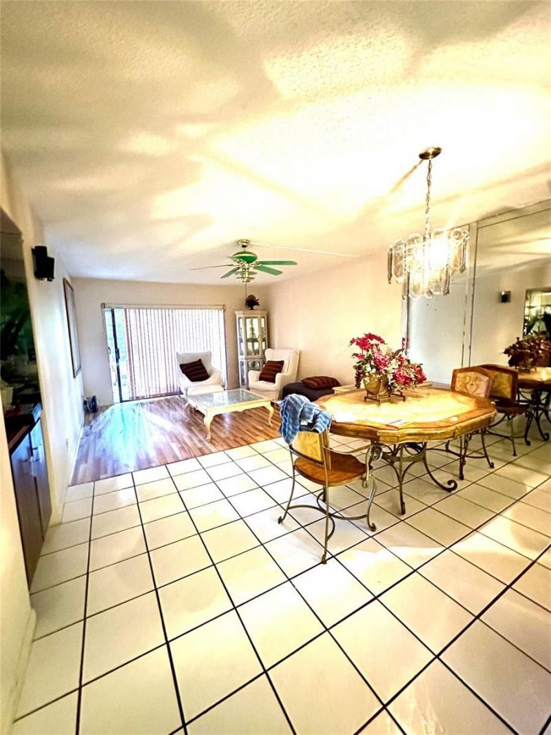 9440 SW 8th Street , Unit 401, Boca Raton, FL 33428 Photo