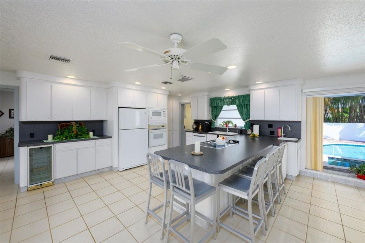 200 SE 11th Street , Pompano Beach, FL 33060 Photo