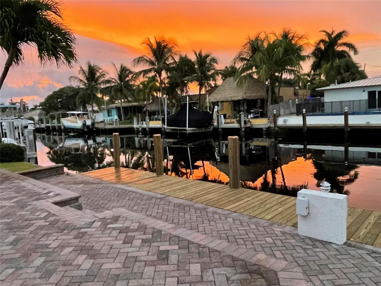 200 SE 11th Street , Pompano Beach, FL 33060 Photo