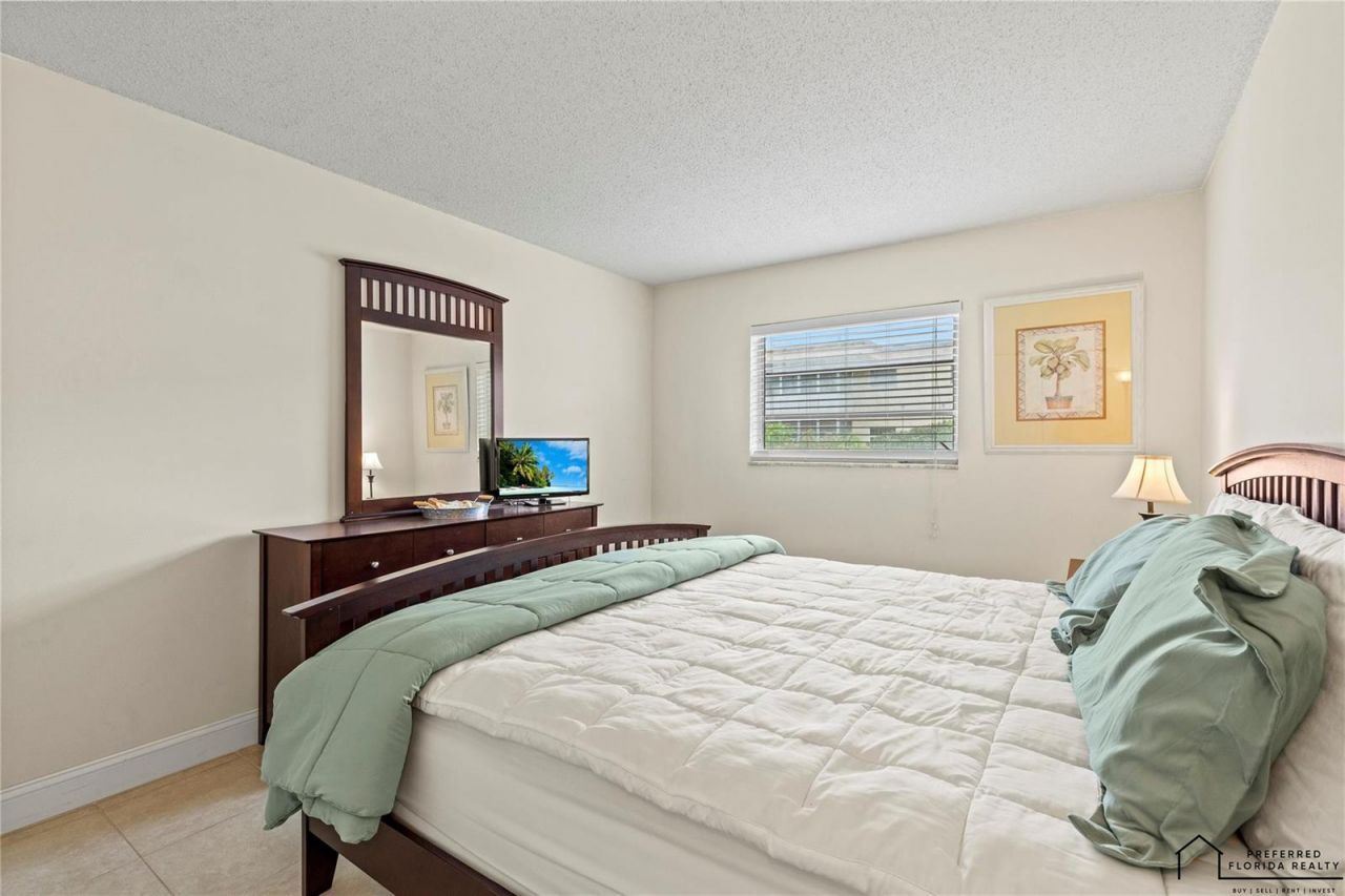 4191 NW 41st Street , Unit 316, Lauderdale Lakes, FL 33319 Photo