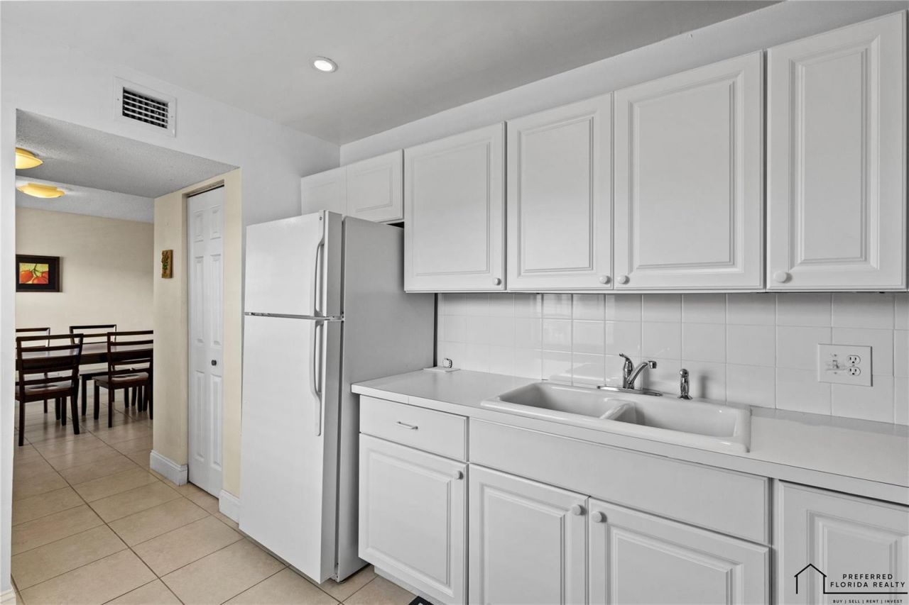 4191 NW 41st Street , Unit 316, Lauderdale Lakes, FL 33319 Photo
