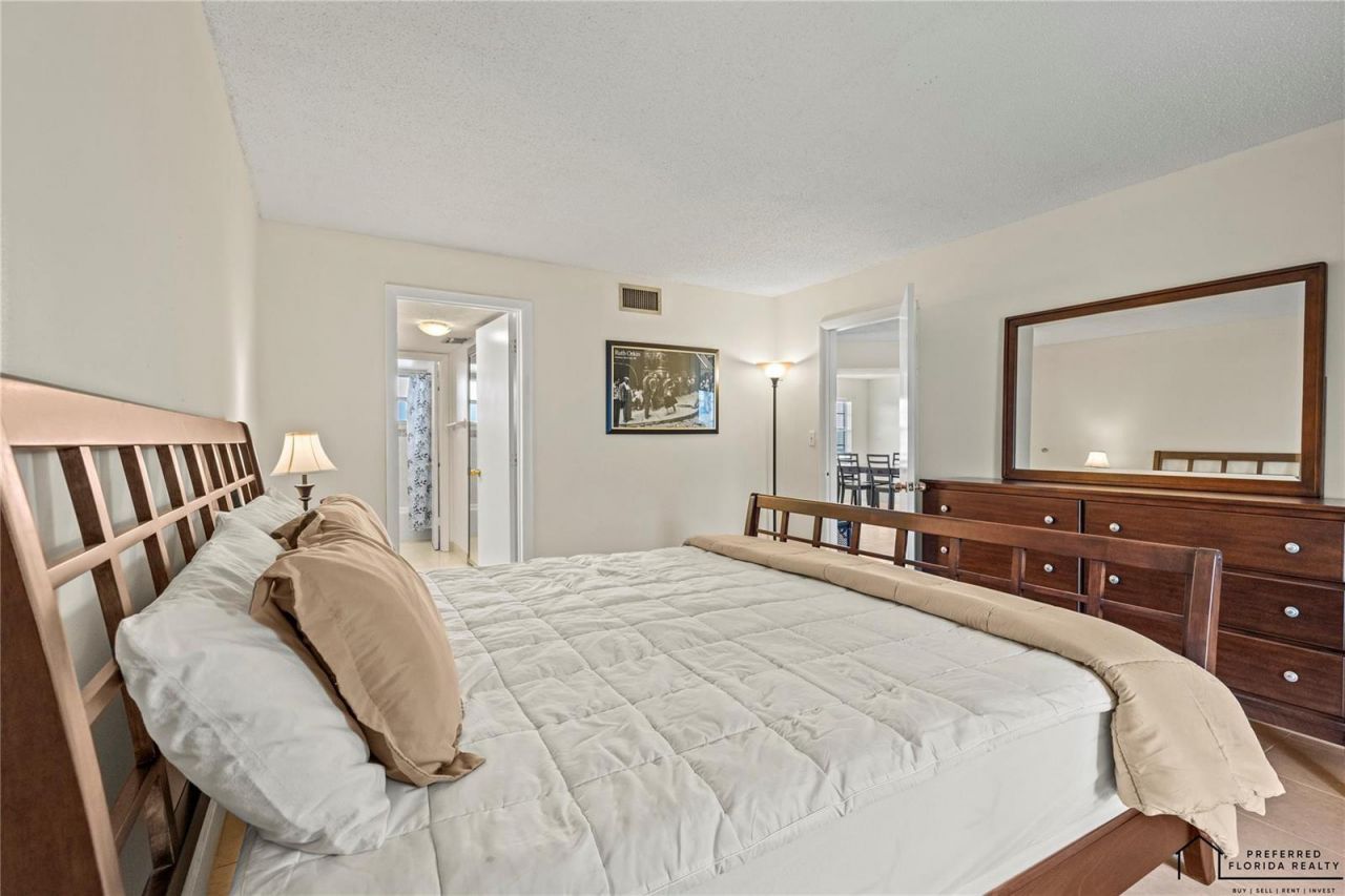 4191 NW 41st Street , Unit 316, Lauderdale Lakes, FL 33319 Photo