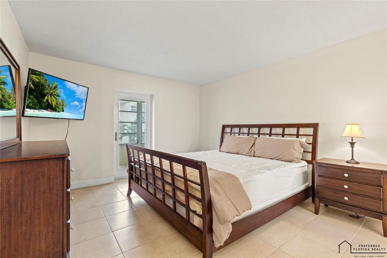 4191 NW 41st Street , Unit 316, Lauderdale Lakes, FL 33319 Photo