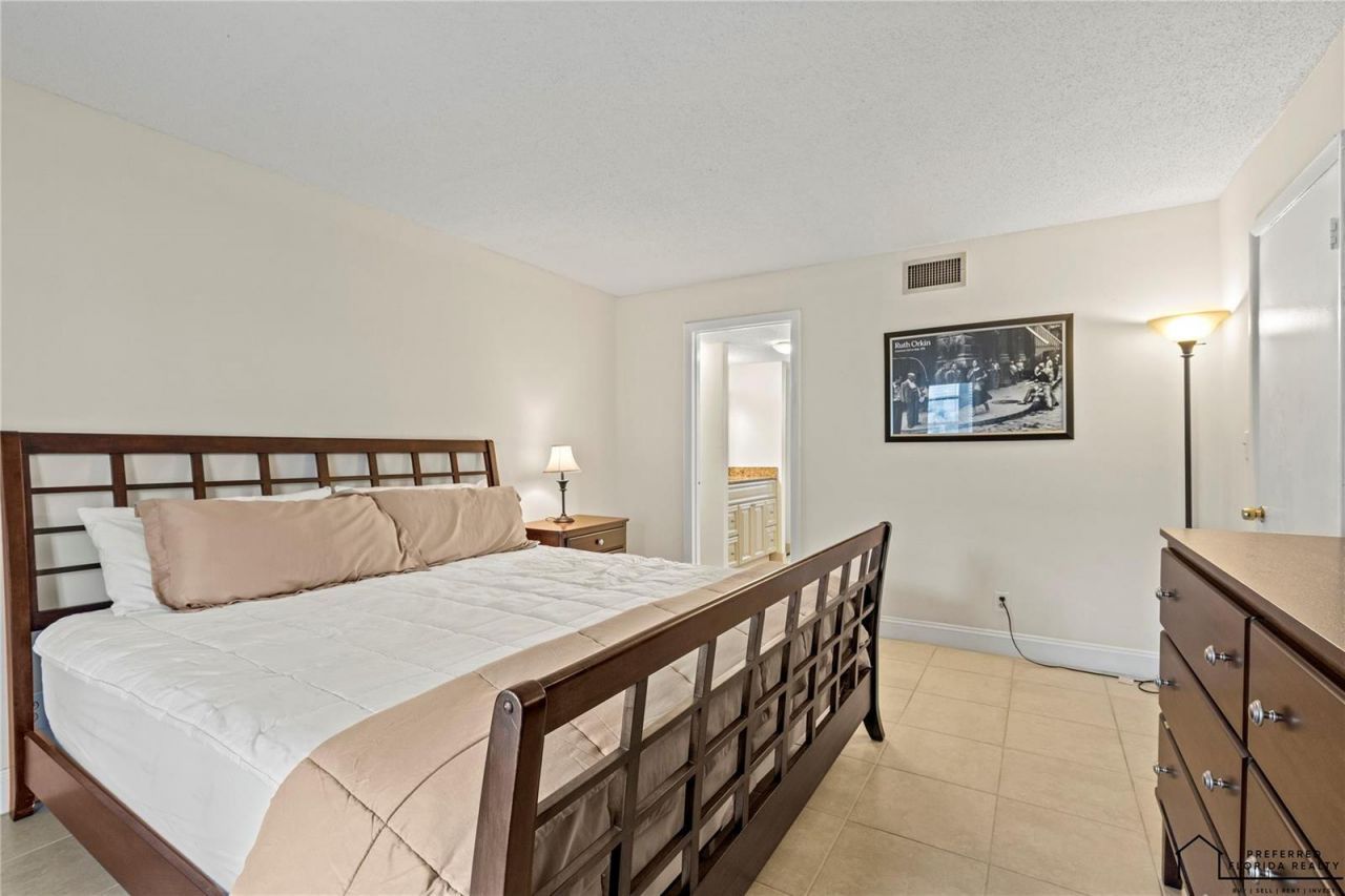 4191 NW 41st Street , Unit 316, Lauderdale Lakes, FL 33319 Photo