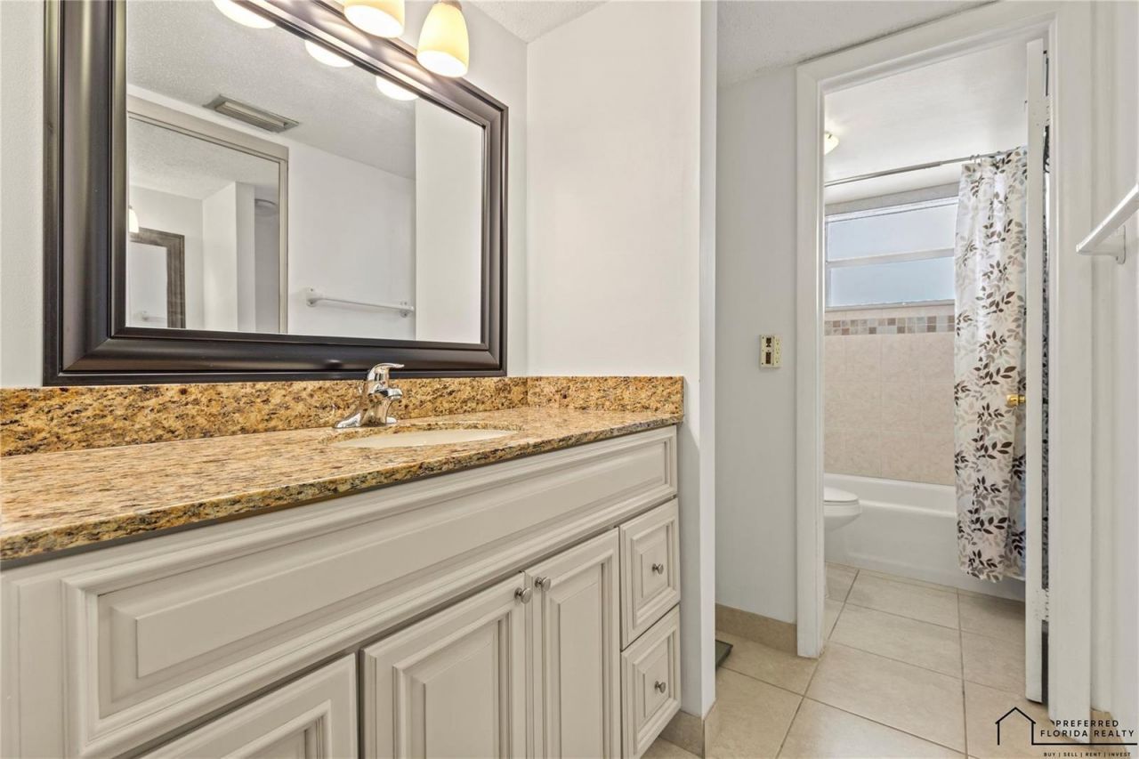 4191 NW 41st Street , Unit 316, Lauderdale Lakes, FL 33319 Photo