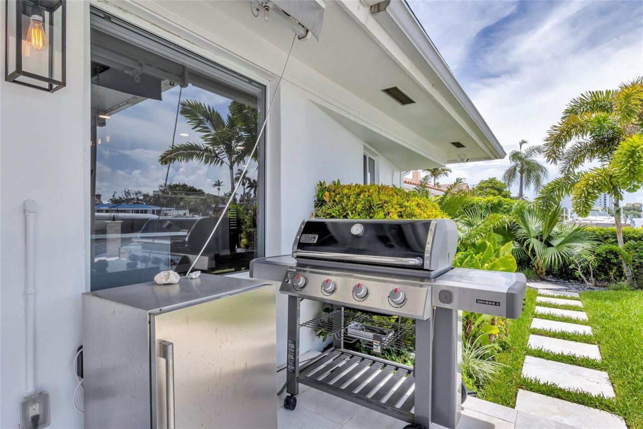 2005 N Riverside Drive , Pompano Beach, FL 33062 Photo
