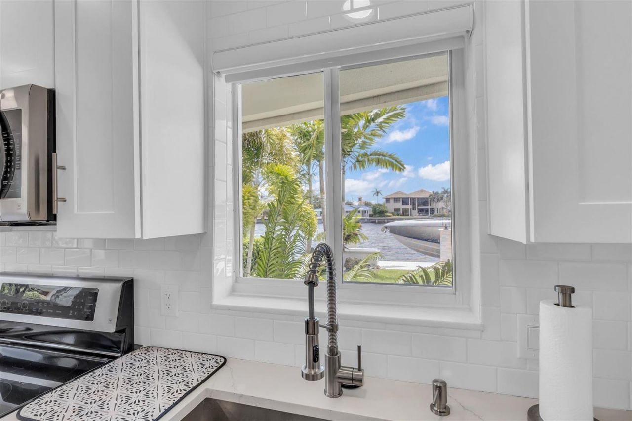 2005 N Riverside Drive , Pompano Beach, FL 33062 Photo