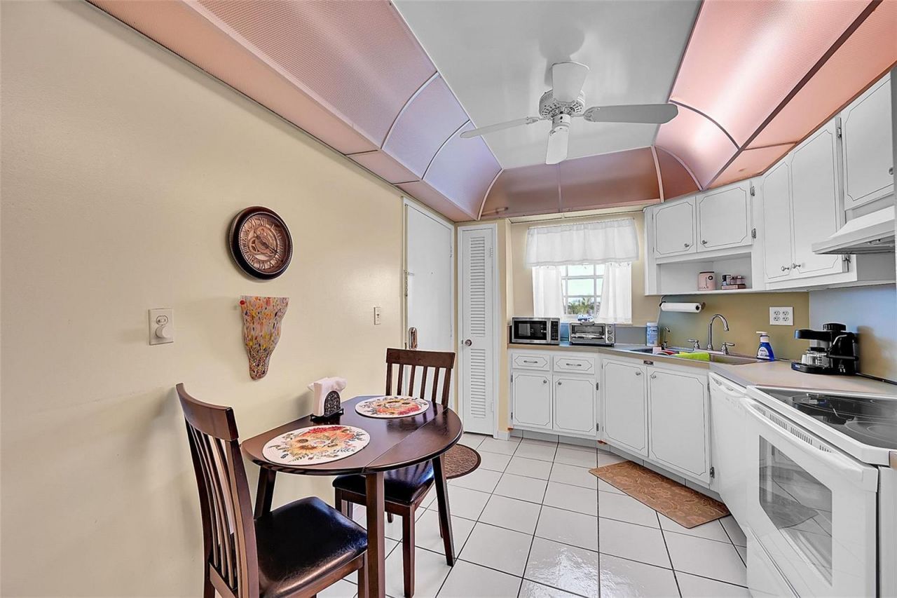 3475 Broken Woods Drive , Unit 401, Coral Springs, FL 33065 Photo