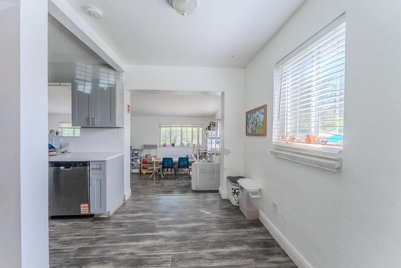 2011 SW 97th Terrace , Miramar, FL 33025 Photo